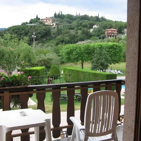 Val Di Monte Apartament *