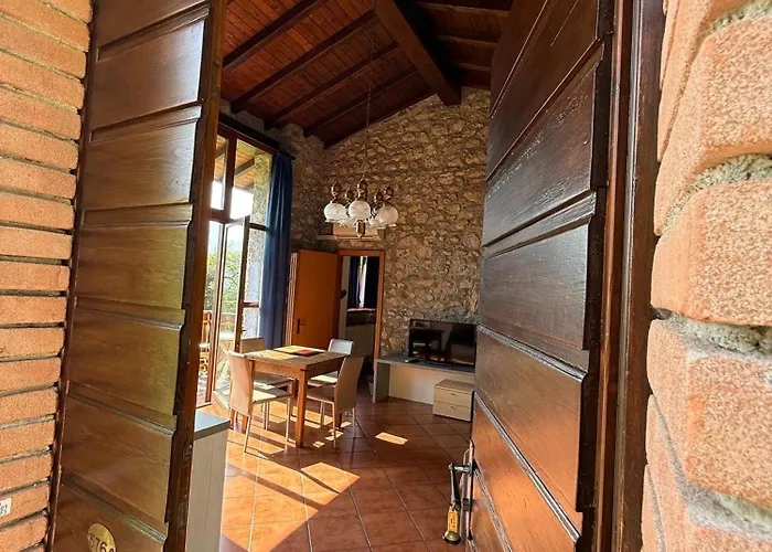 Val Di Monte Апартаменты Мальчезине